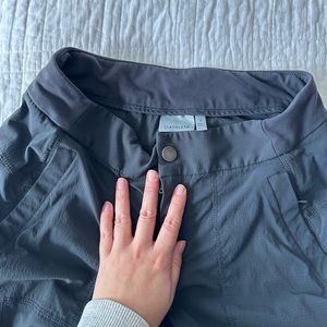 Athleta Trekkie Cropped Pants black size 2 Nylon Hiking Casual Active